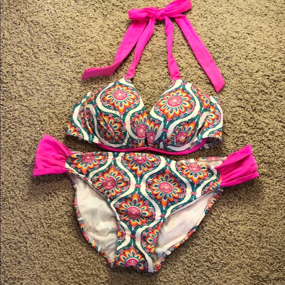 Bright pattern bikini